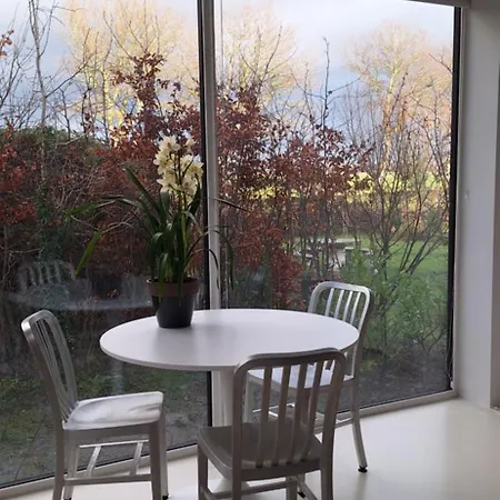 Bij De Dijk דירה